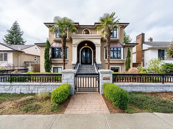 6907 Tyne St, Vancouver, BC V5S 3M4