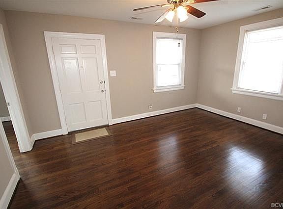 4th image of 2703 Wellington St
