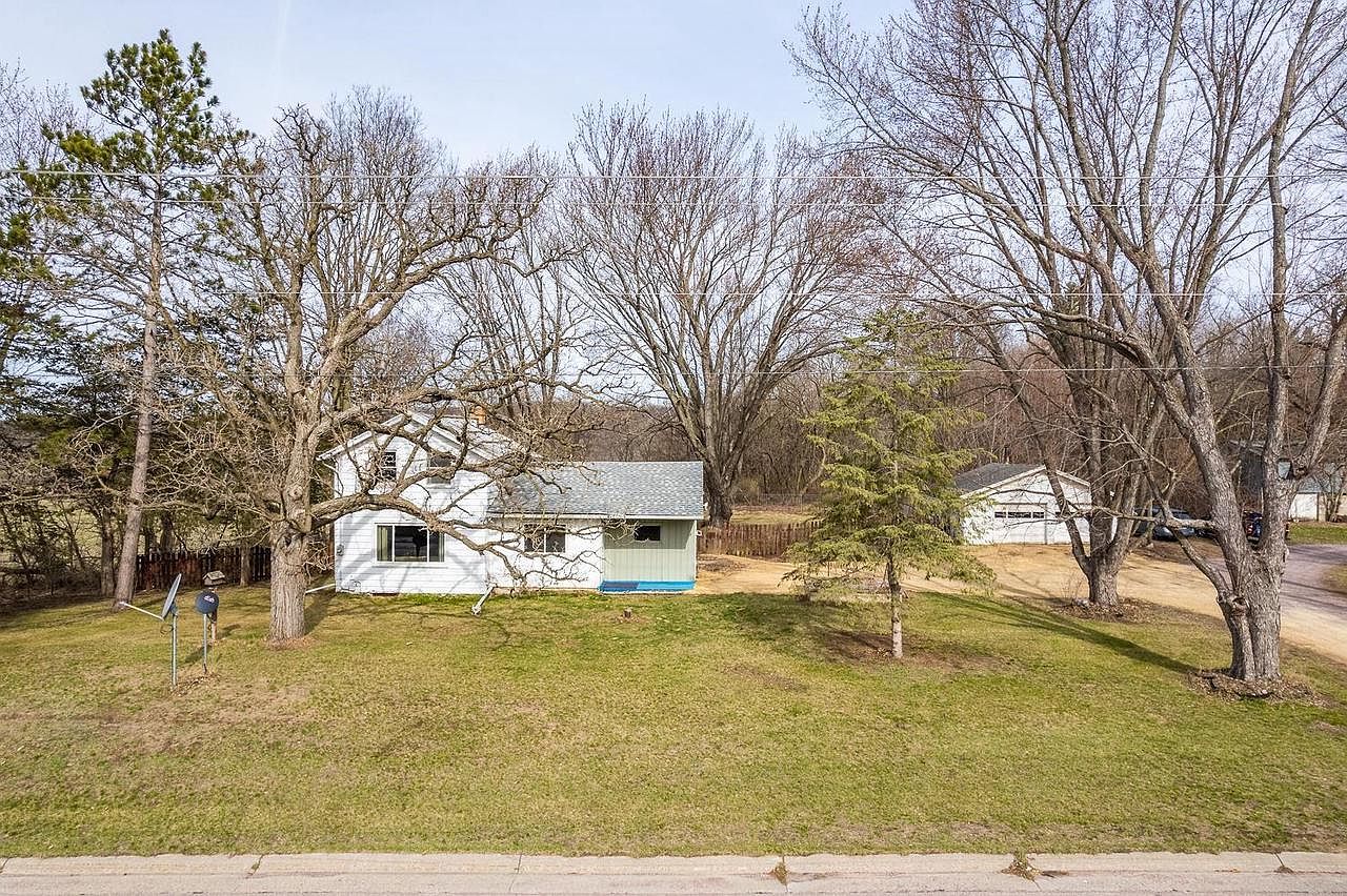 E13490A Highway 33, Baraboo, WI 53913 Zillow