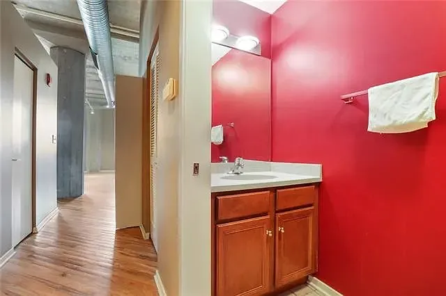 2107 Grand Blvd #604 — Photo 9