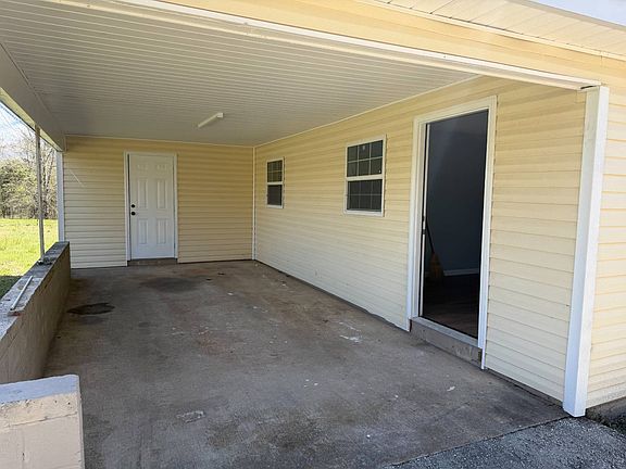 2nd image of 140 Radio Station Rd
