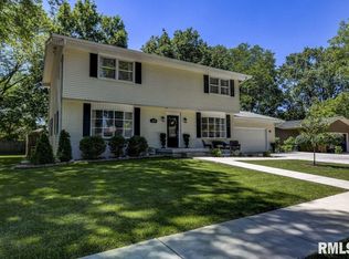 3100 Victoria Dr, Springfield, IL 62704