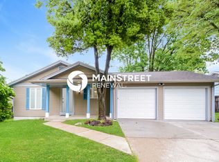 2354 Sarthe Ct, Maryland Heights, MO 63043