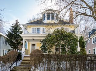 108 Columbia St #1, Brookline, MA 02446