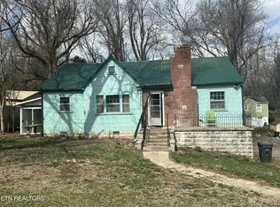303 Colonial Dr, Knoxville, TN 37920