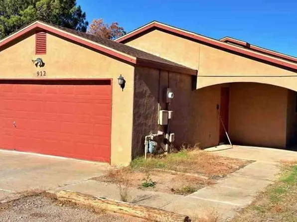 912 Lark Pl, Las Cruces, NM 88007