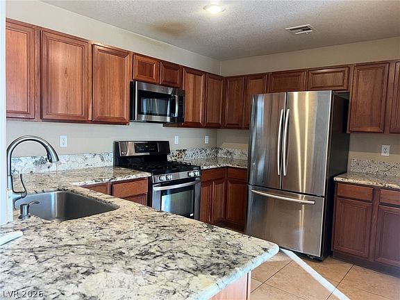 4th image of 7398 Umberto St