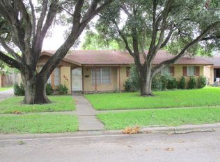 924 Hall Ave, Kingsville, TX 78363