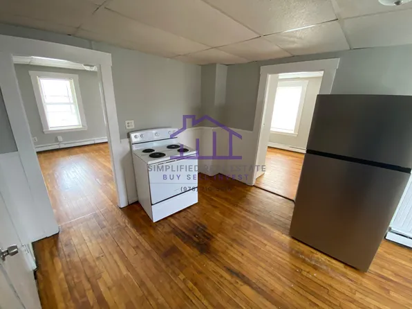 23 Horton St #7, Lewiston, ME 04240