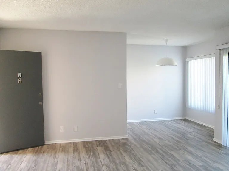 Lido Apartments - 1825 Butler Ave/1822 Colby Ave — Photo 13