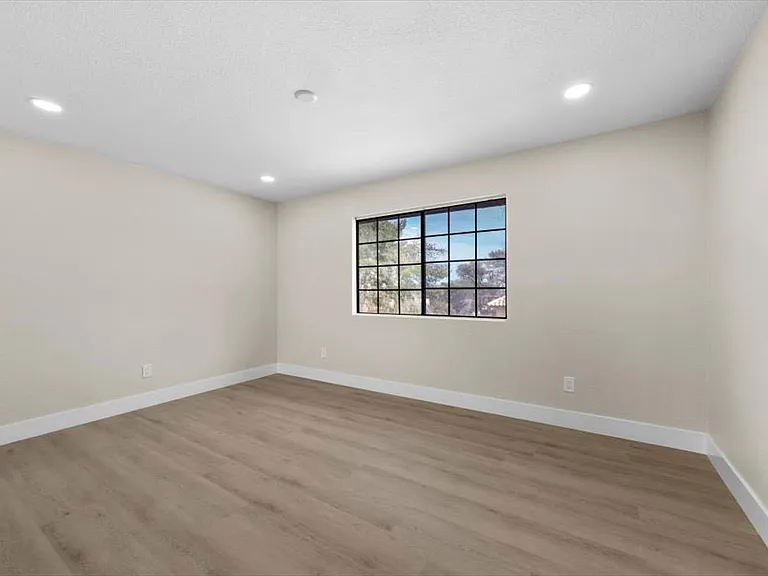 3382 Montessouri St — Photo 27