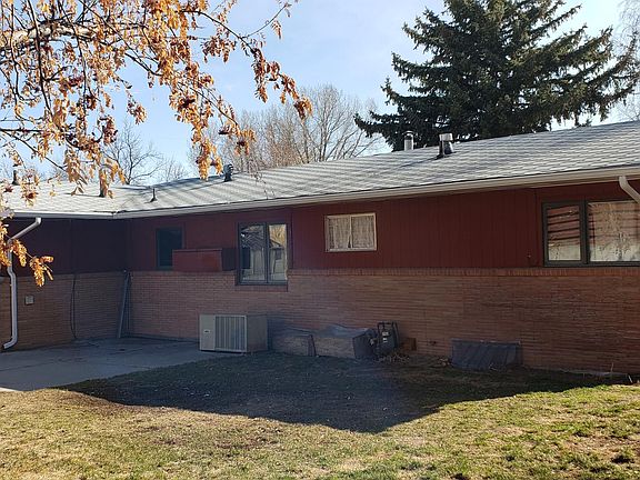 3rd image of 930 Big Horn Dr