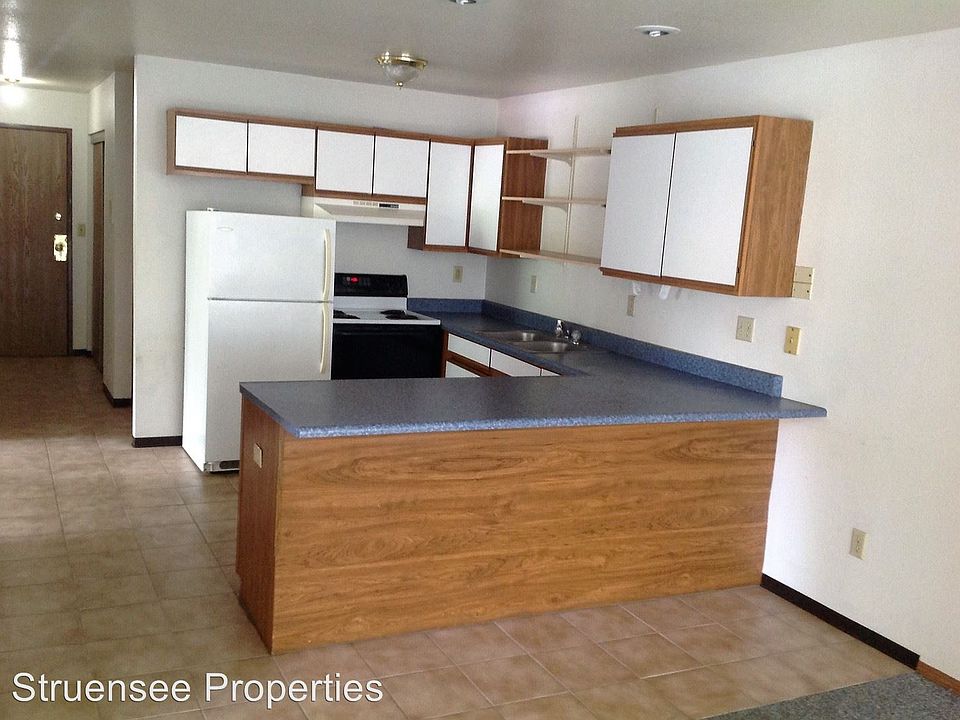 2nd image of 720 Cherry St APT 1