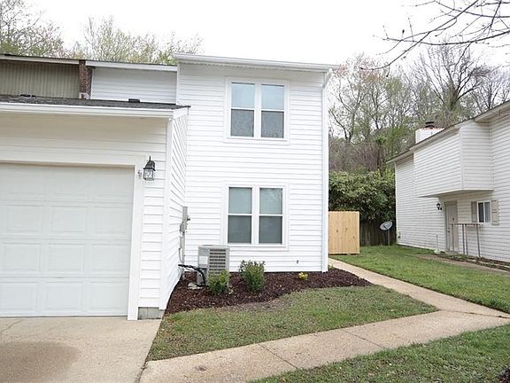 3rd image of 5972 Buckminister Ln