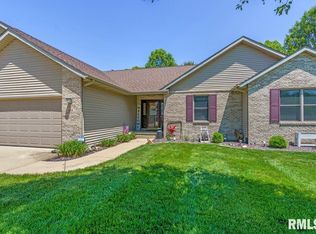 248 Prairie Grass Rd, Chatham, IL 62629