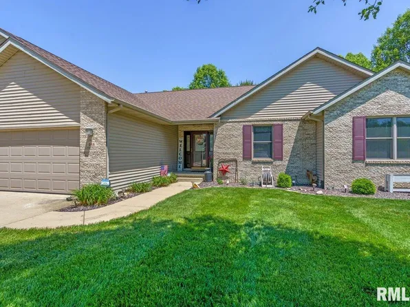 248 Prairie Grass Rd, Chatham, IL 62629