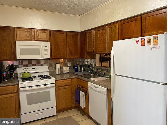 3rd image of 13533 Deerwater Dr #6-A