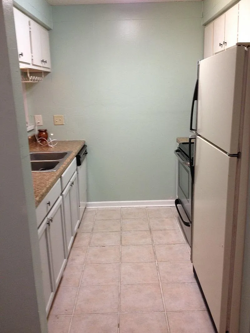 2 bed, 912 sqft, $1,000 — Photo 2