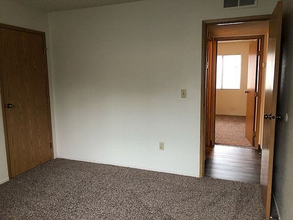 4th image of 1740 & 1758 Bramble Pl #1758/3