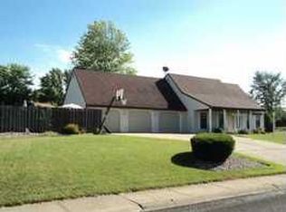 700 Redding Rd, Angola, IN 46703