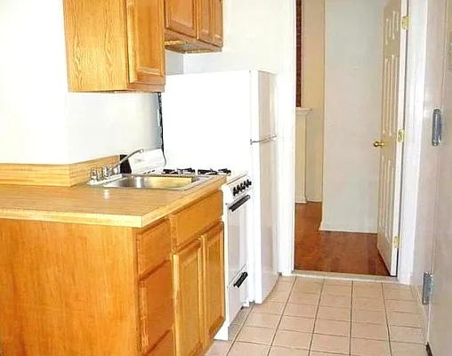 Rented by Balass Ralph, LREB | media 16