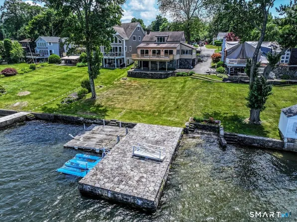 19 Cedar Drive, Danbury, CT 06811