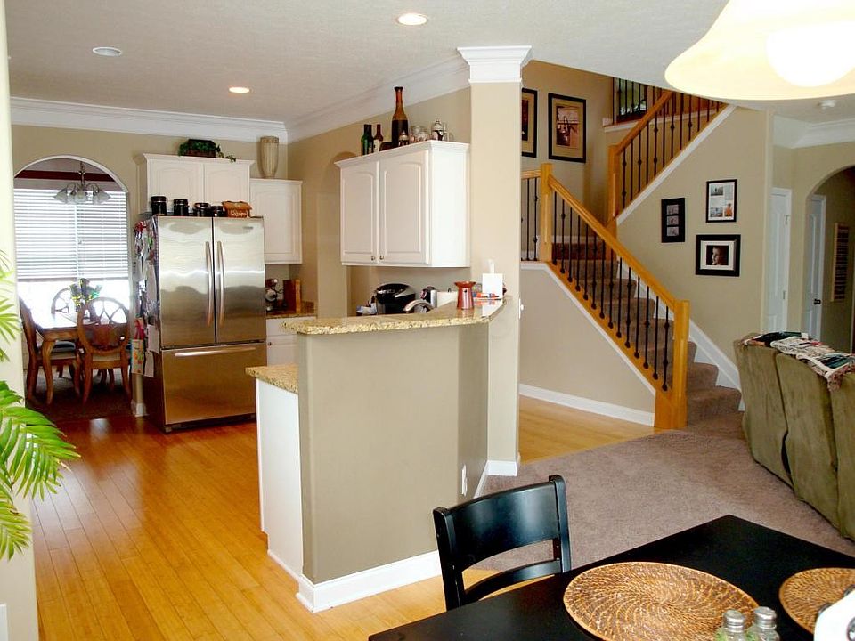 1st image of 8852 Olenbrook Dr