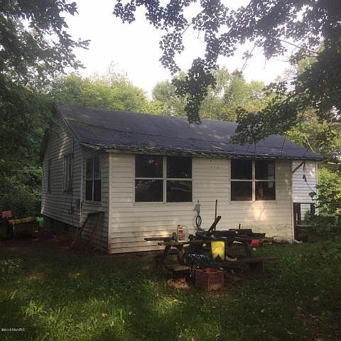 2nd image of 62290 Shaffer Rd