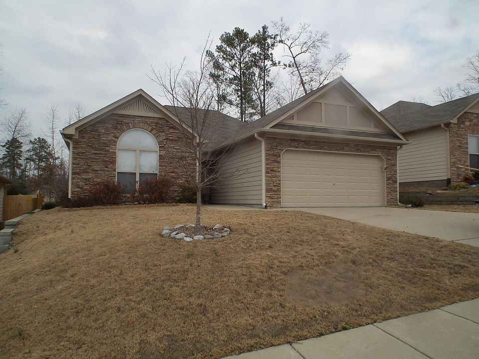 Street view of front of house 
