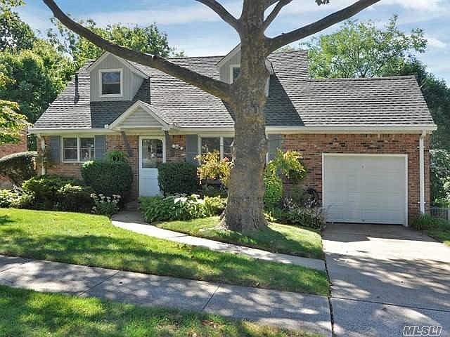 1st image of 41 Essex Ct