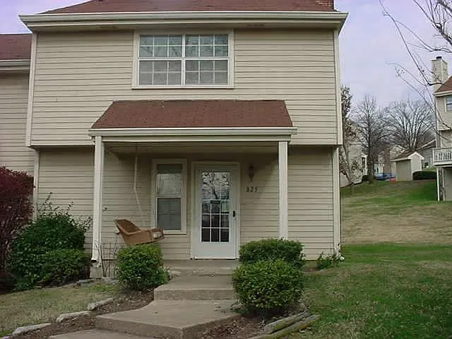 825 Longhunter Ct — Photo 1