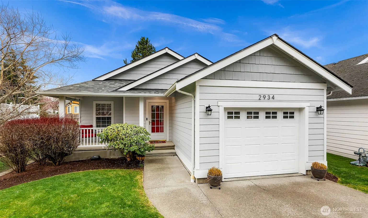 2934 Pacific Street photo 1