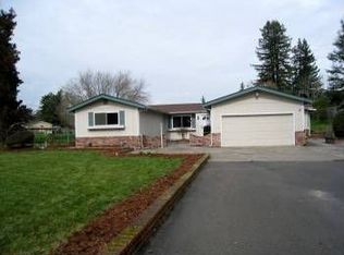 800 Phillips Dr, Penngrove, CA 94951