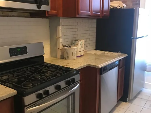 59-28 Summerfield St, Flushing, NY 11385