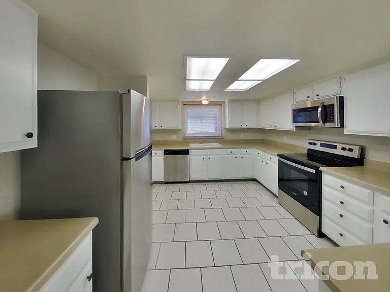 2803 N Dakota St — Photo 6