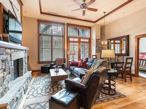 4th image of 4001 Northstar Dr Unit 104