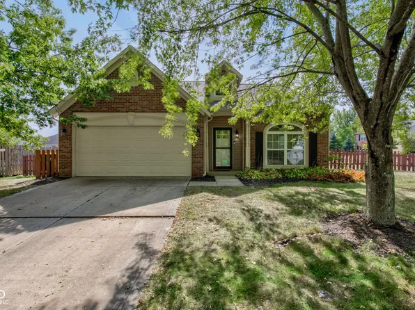 3903 Madeline Ln, Carmel, IN 46033