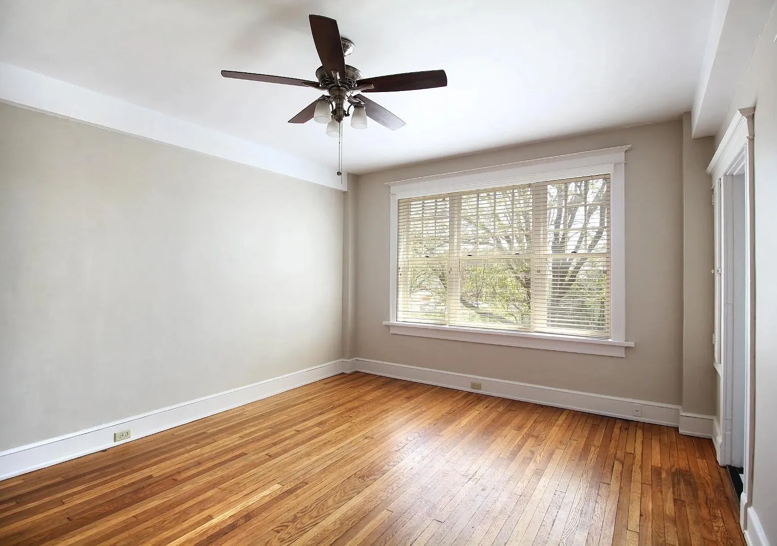 1508 Madison Ave - 103 — Photo 2