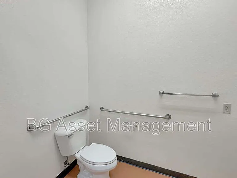 701 San Pablo Ave #10 — Photo 15