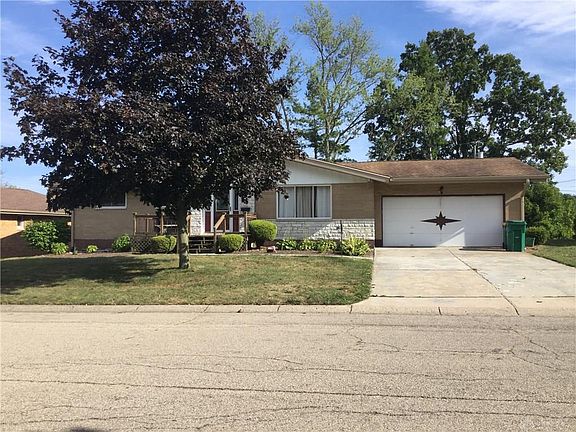 3rd image of 114 Philip Dr