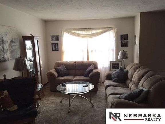 2nd image of 4662 Schroeder Dr
