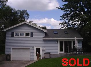 1852 E River Rd, Grand Island, NY 14072