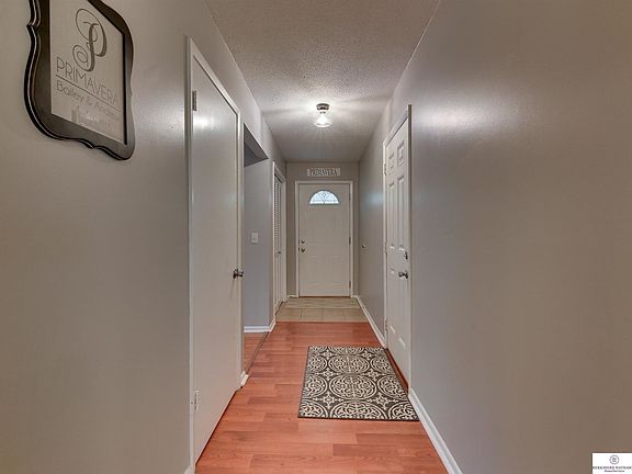 4th image of 640 S 124th Ave