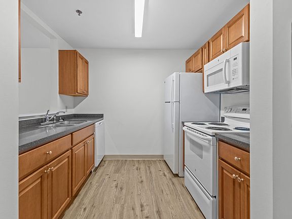 4th image of 10 Tyler Way APT 346