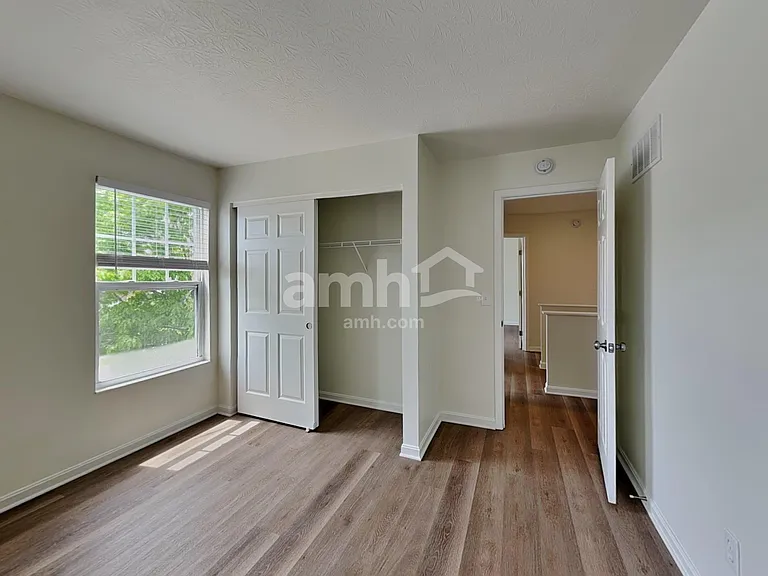 2237 Antoinette Way — Photo 14