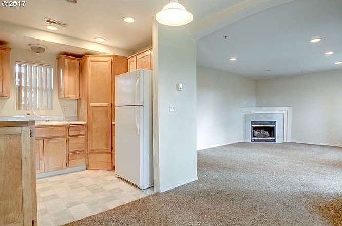 1st image of 5264 NE 121st Ave APT 281