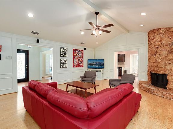 4th image of 9125 Moss Farm Ln