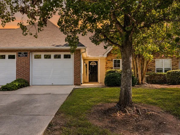 2521 Gordon Glen Ct APT 102, Raleigh, NC 27617