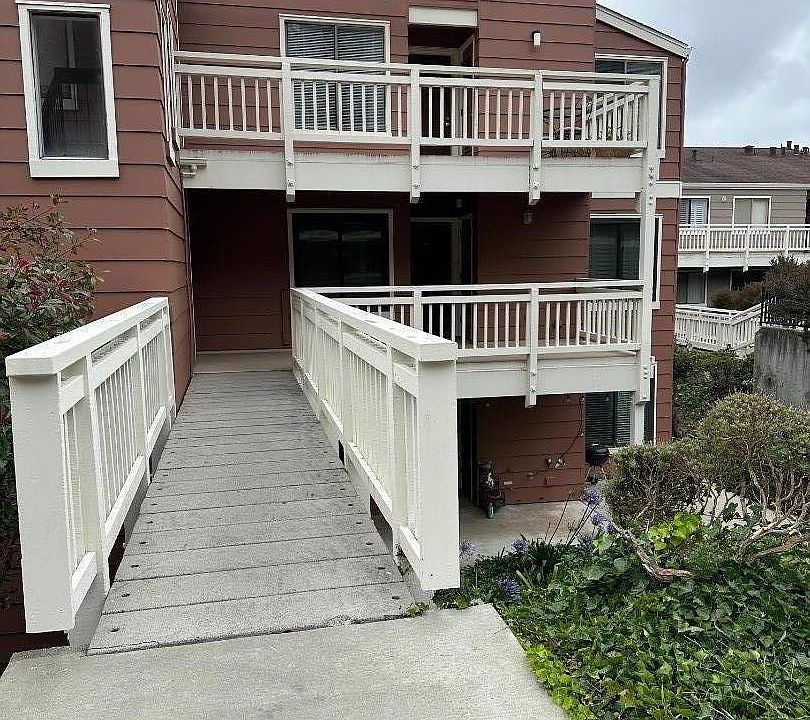 1st image of 808 Red Leaf Ct