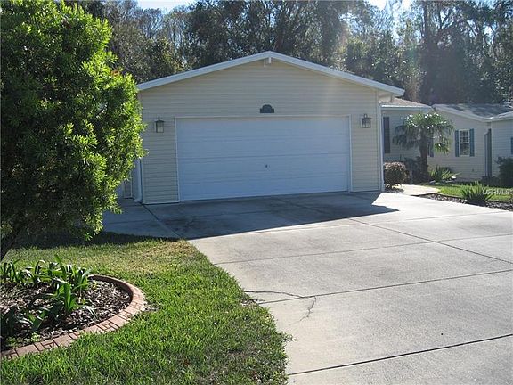 3rd image of 126 Forest Blvd